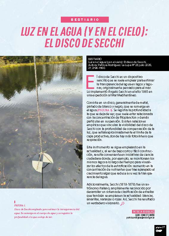 Disco de Secchi empleado para estimar la transparencia del agua